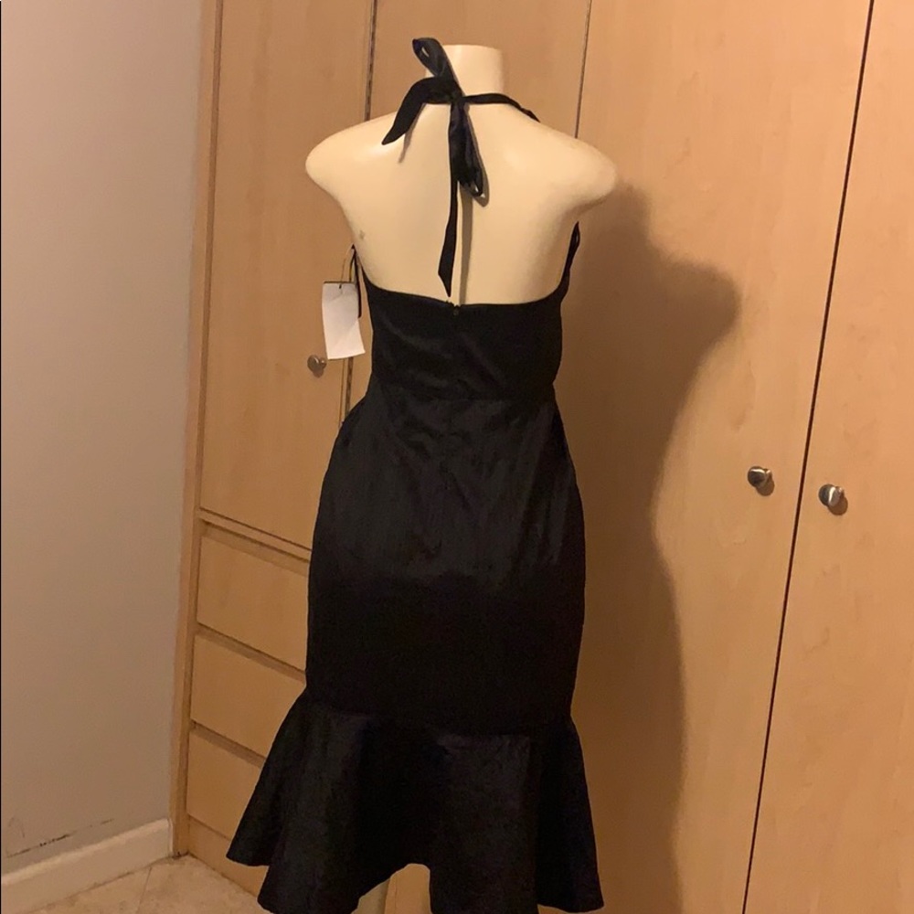 Dress - Picture 2 of 4